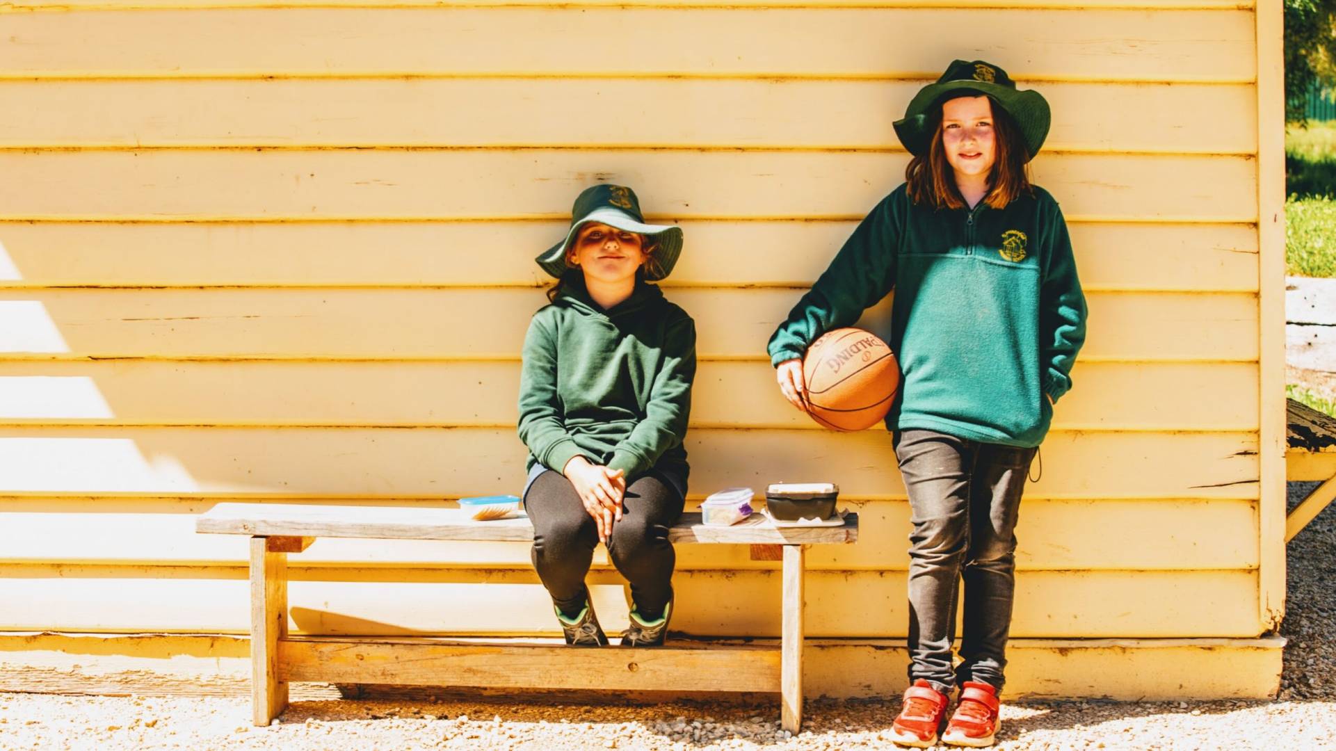 ELPHINSTONE, VICTORIA Community site managed by the Elphinstone